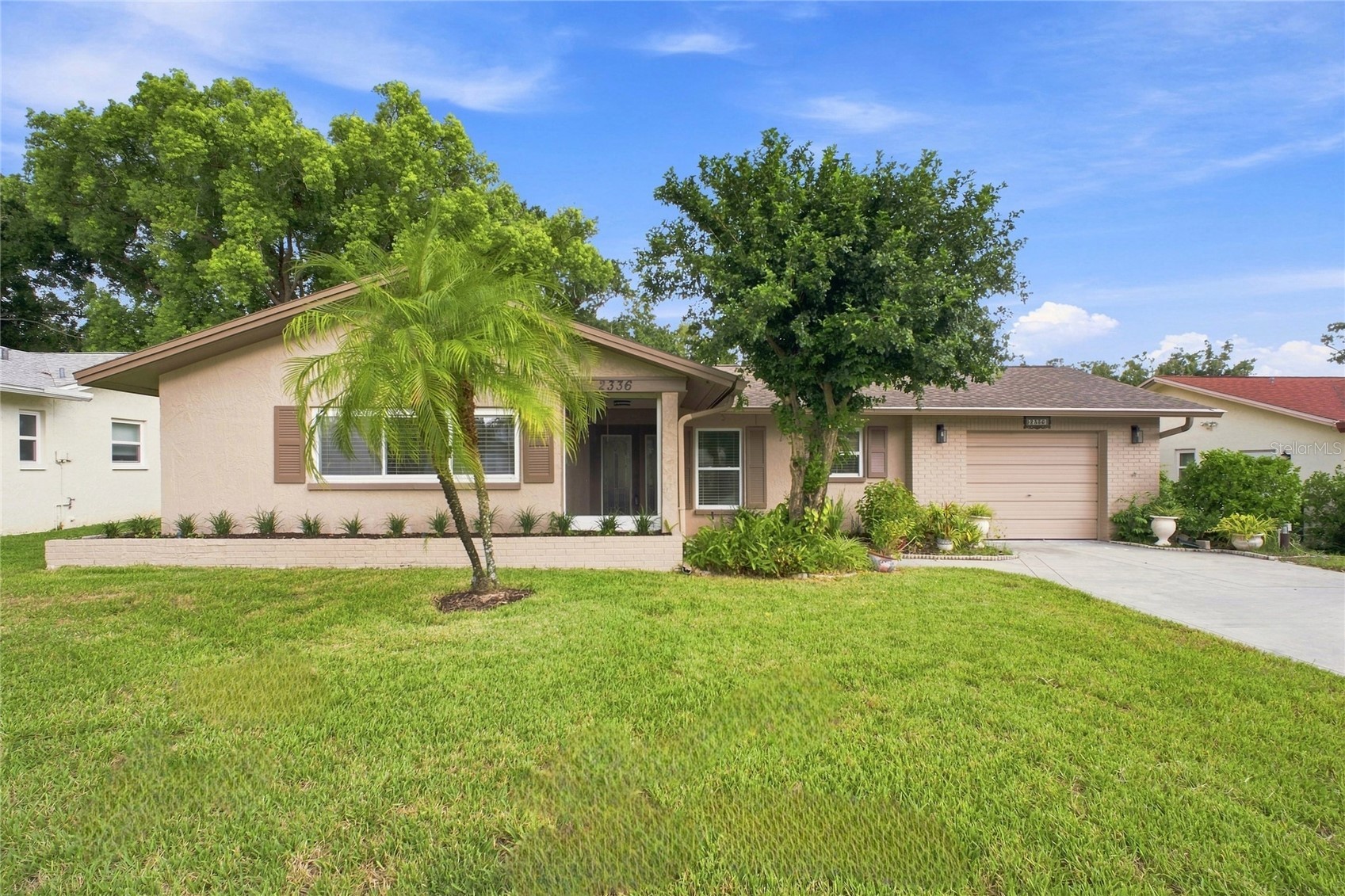 2336 MALCOLM DRIVE