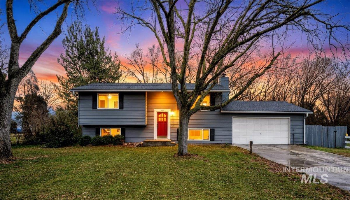 1184 Downing Dr, Eagle ID 83616
