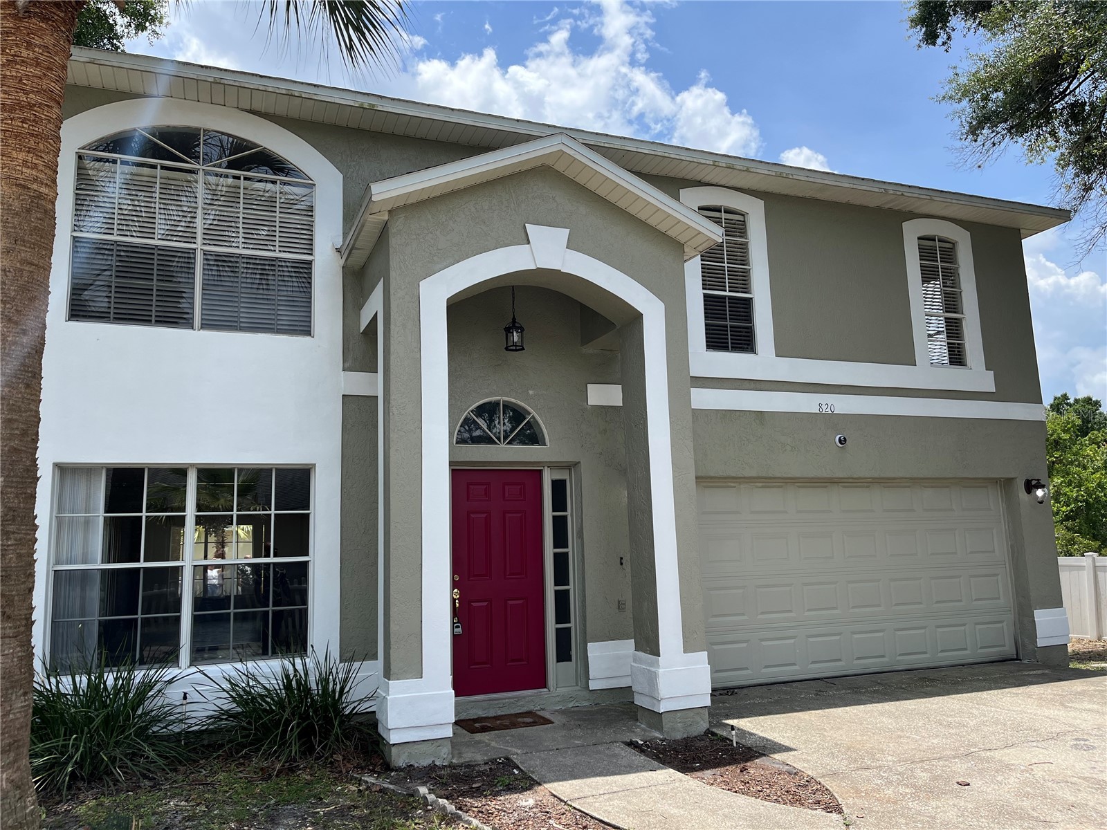 820 STONECHAPEL COURT