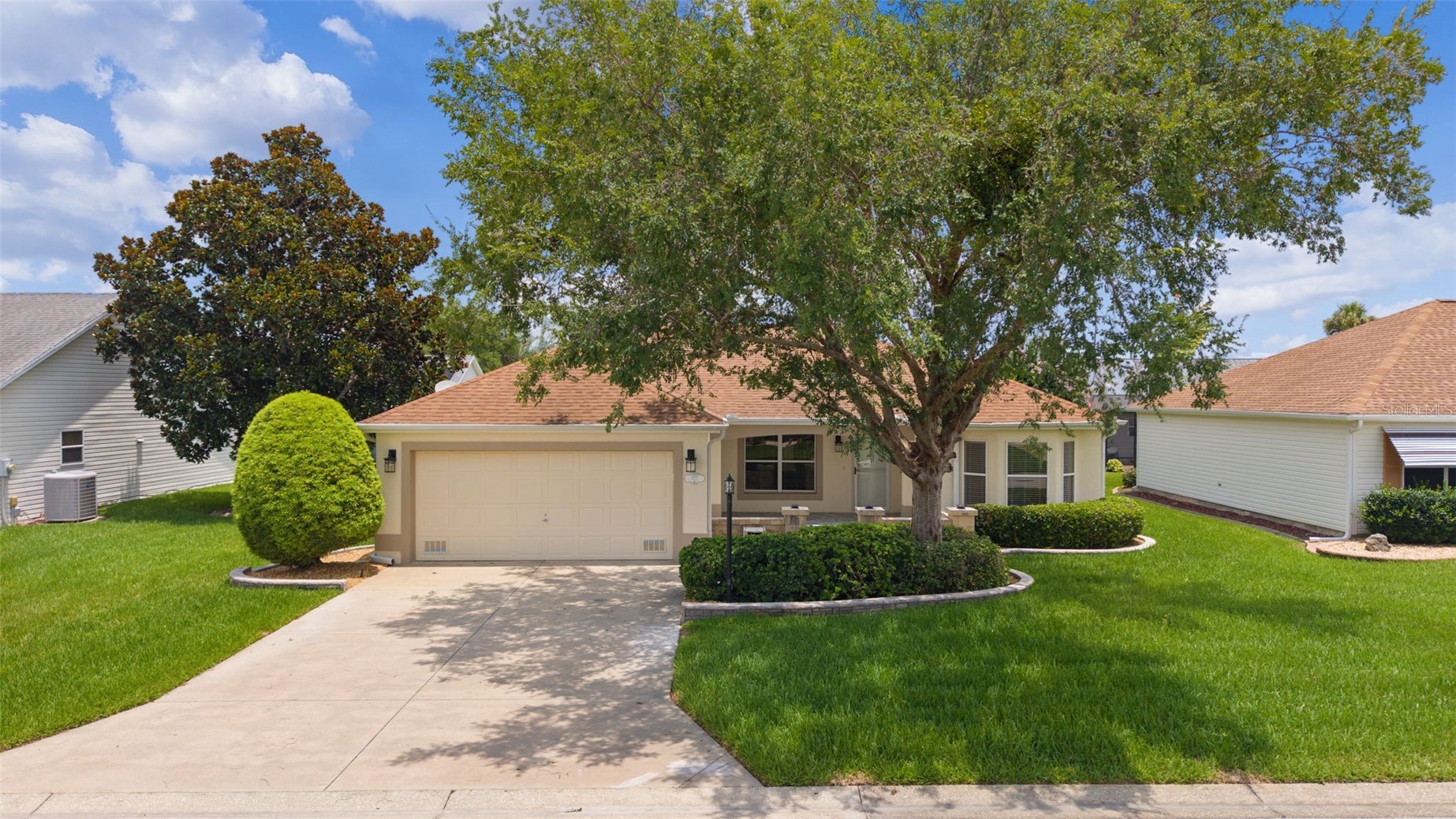 1213 EL ESPARZA LANE