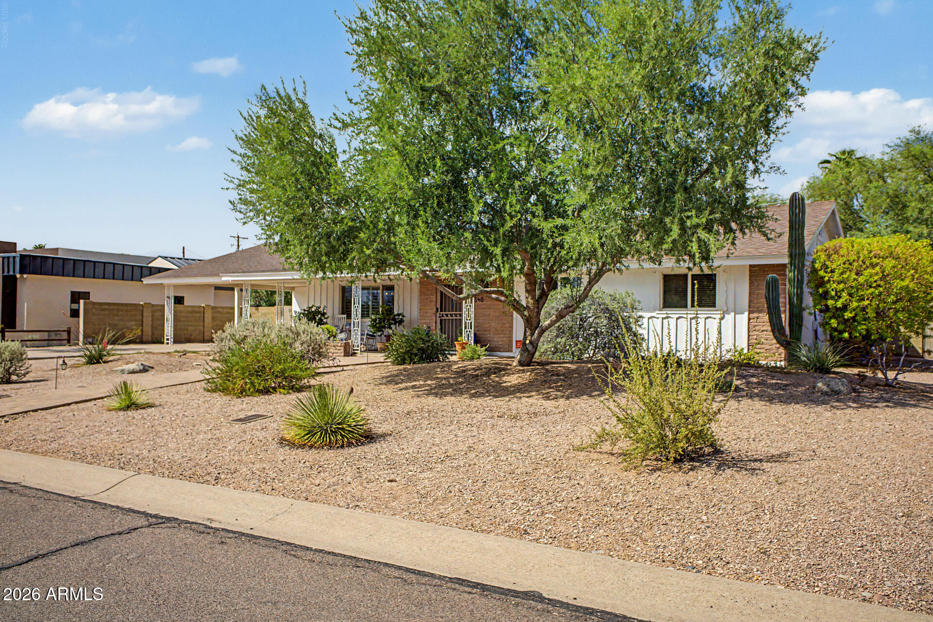 4340 E Vermont Avenue, Phoenix, AZ 85018