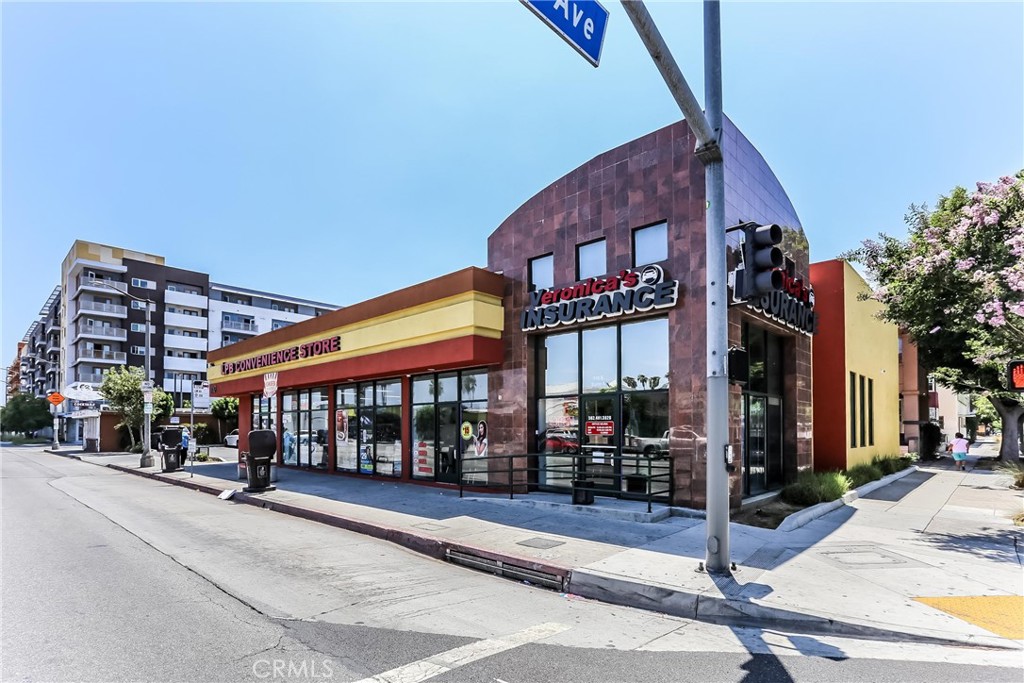 110 E Anaheim