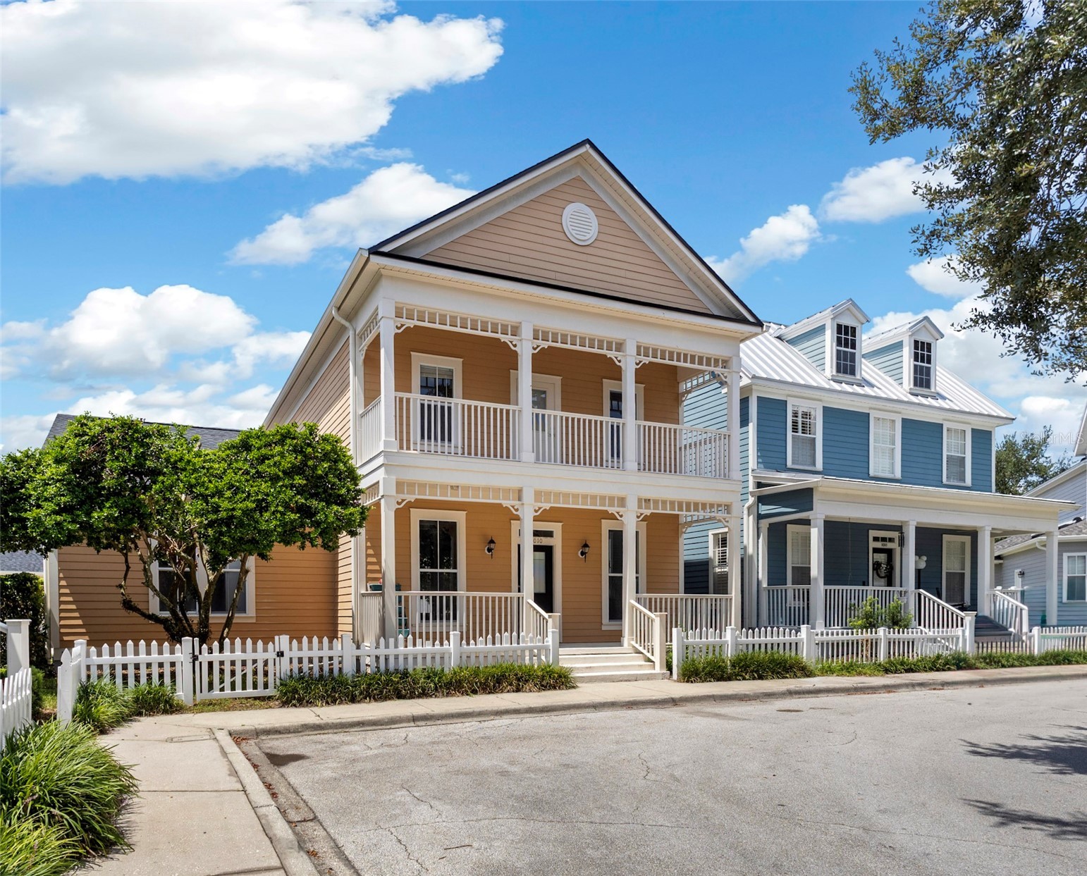 1010 PERIWINKLE COURT