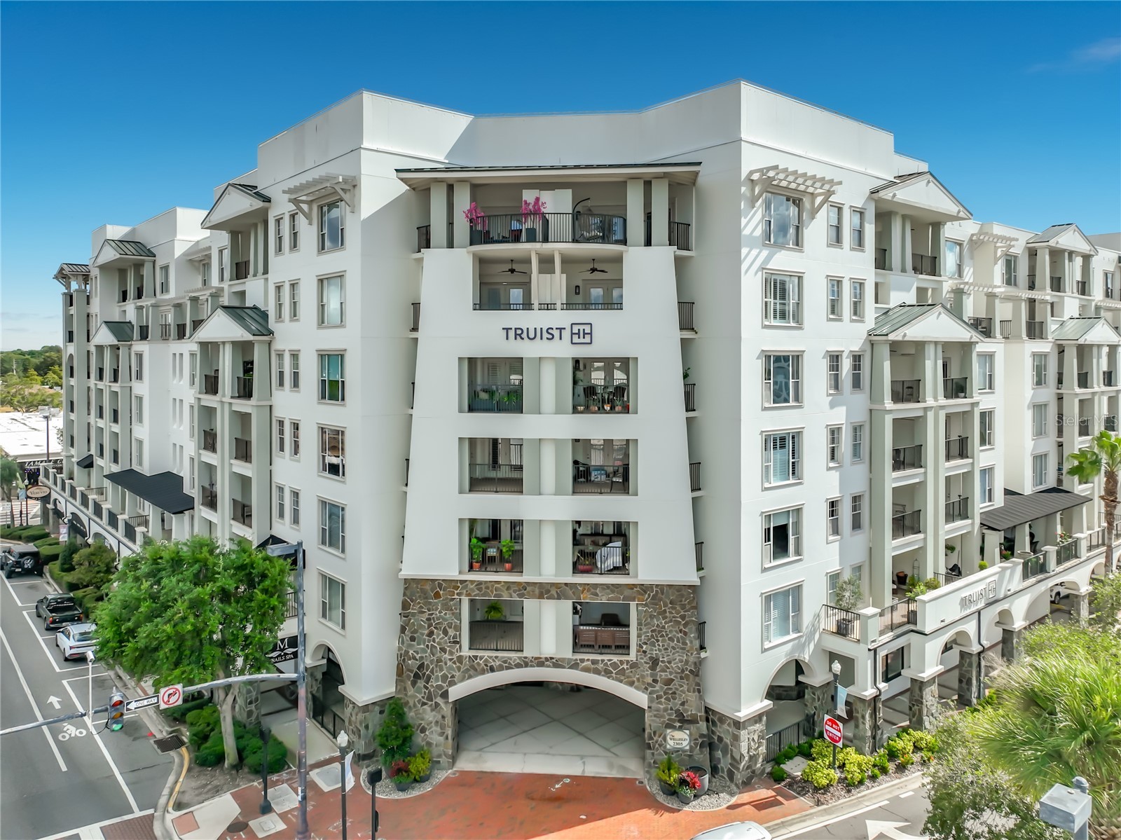 2305 EDGEWATER DRIVE 1610