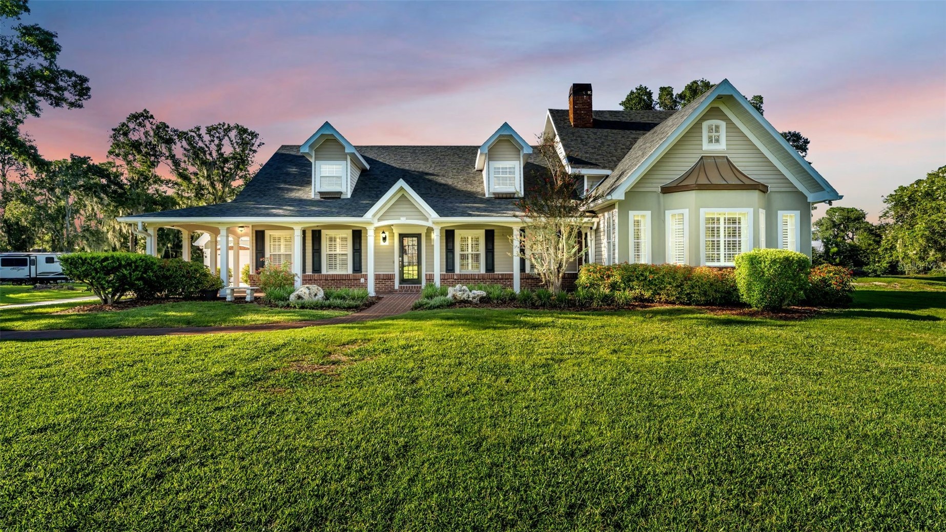 4233 HOMEWOOD LANE