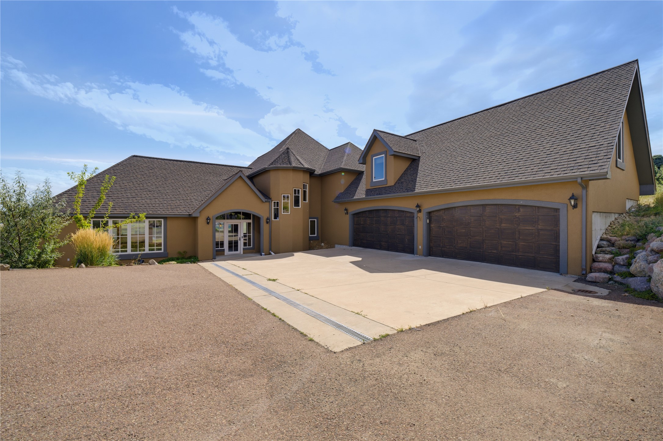 89 Spring Tree Road