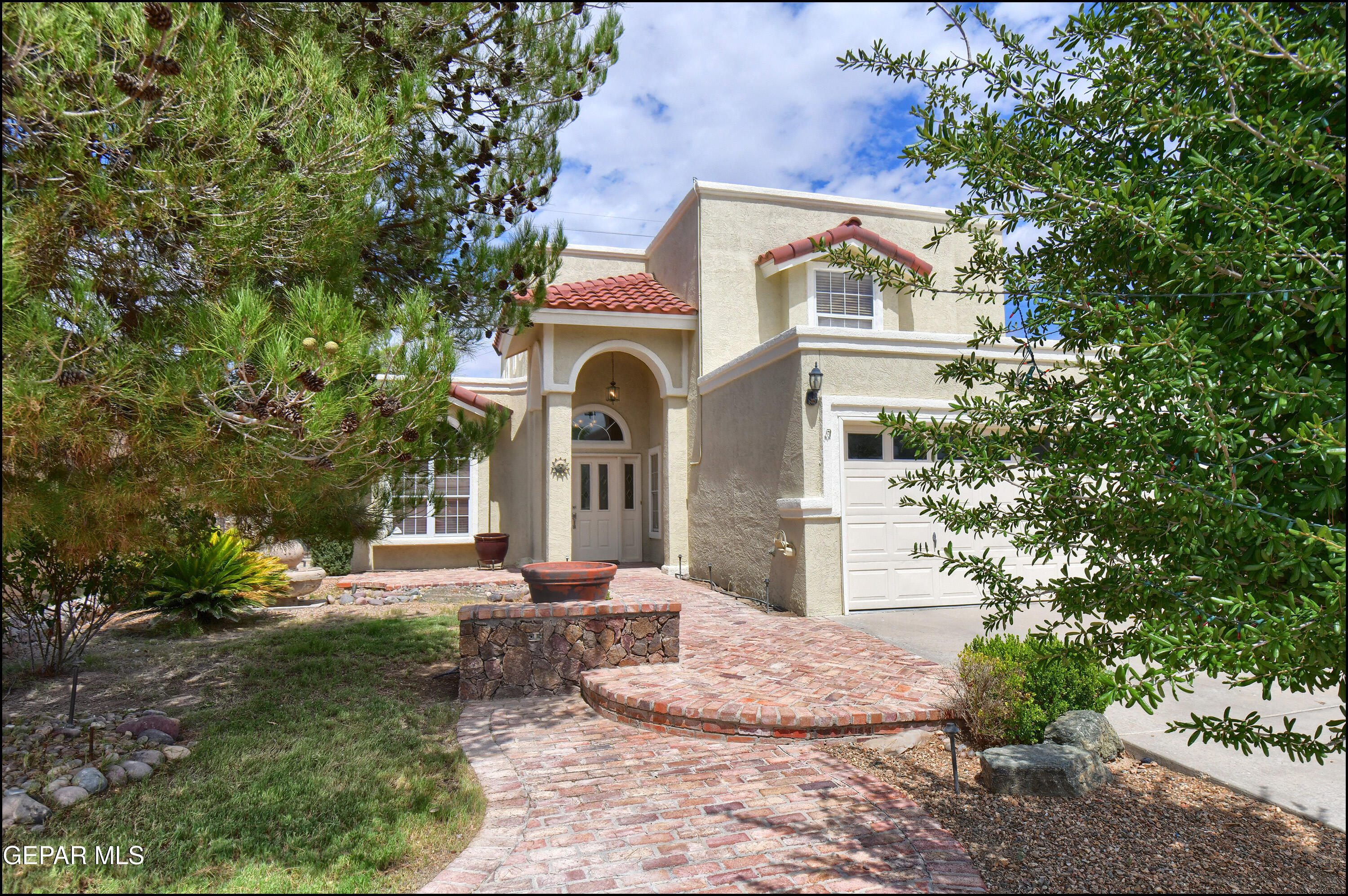 7653 DIANJOU Drive, El Paso, TX 79912