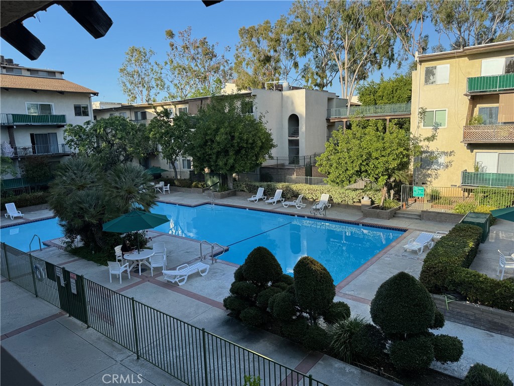 5460 White Oak