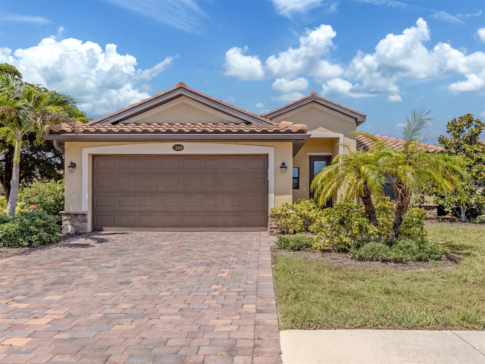 12490 CINQUETERRE DRIVE