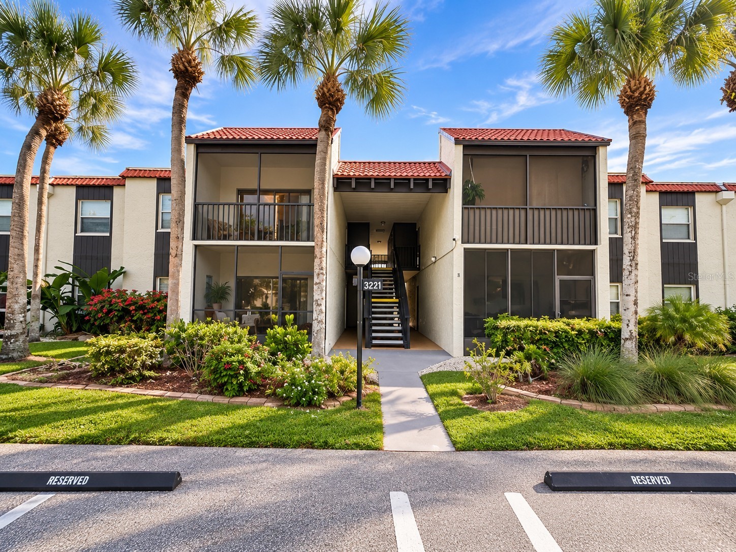 3221 BENEVA ROAD 204