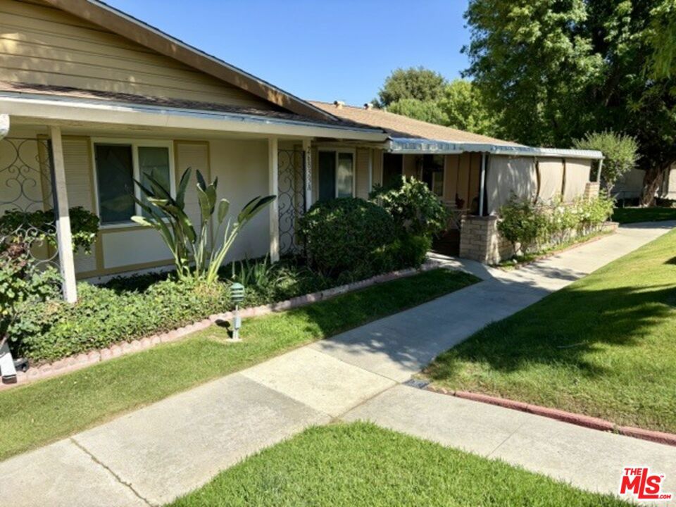 26833 Avenue Of The Oaks A