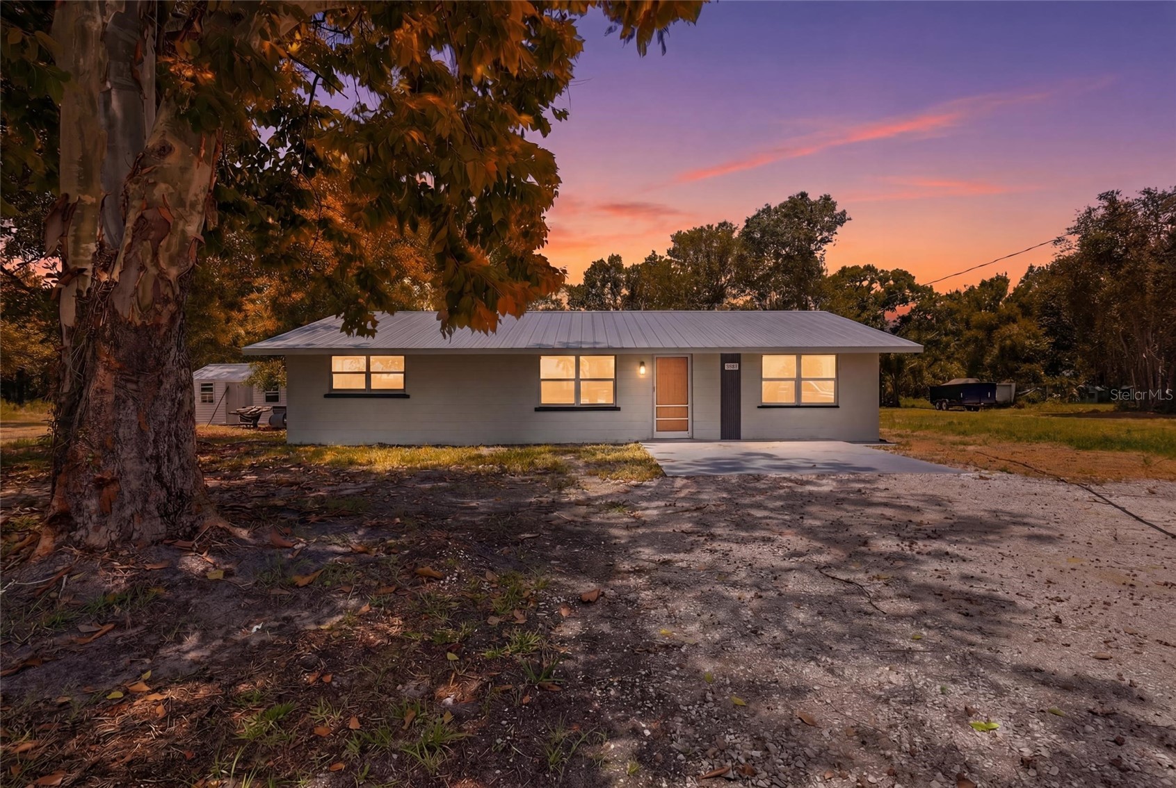 5587 SW HIGHWAY 17