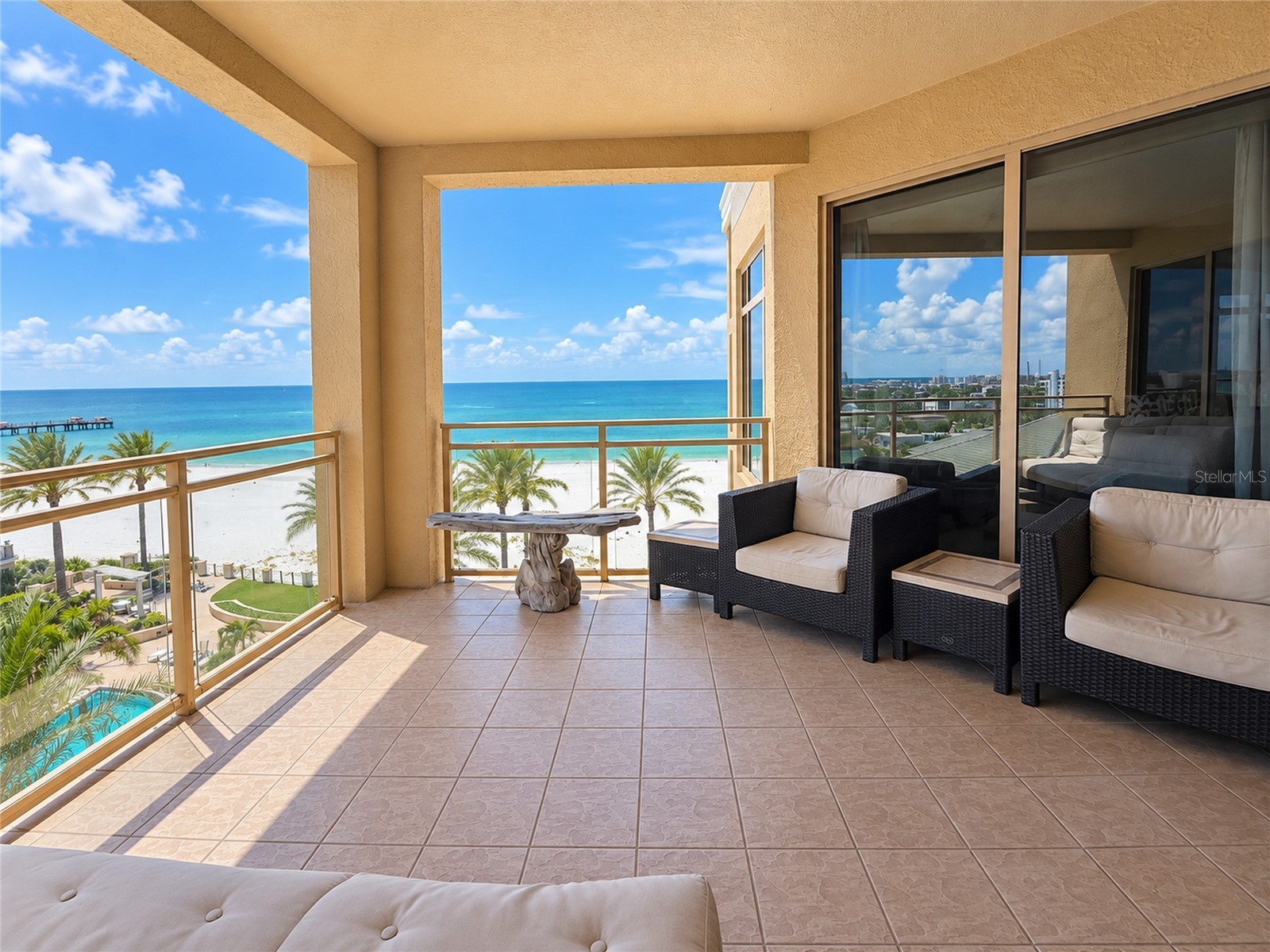 11 BAYMONT STREET 807