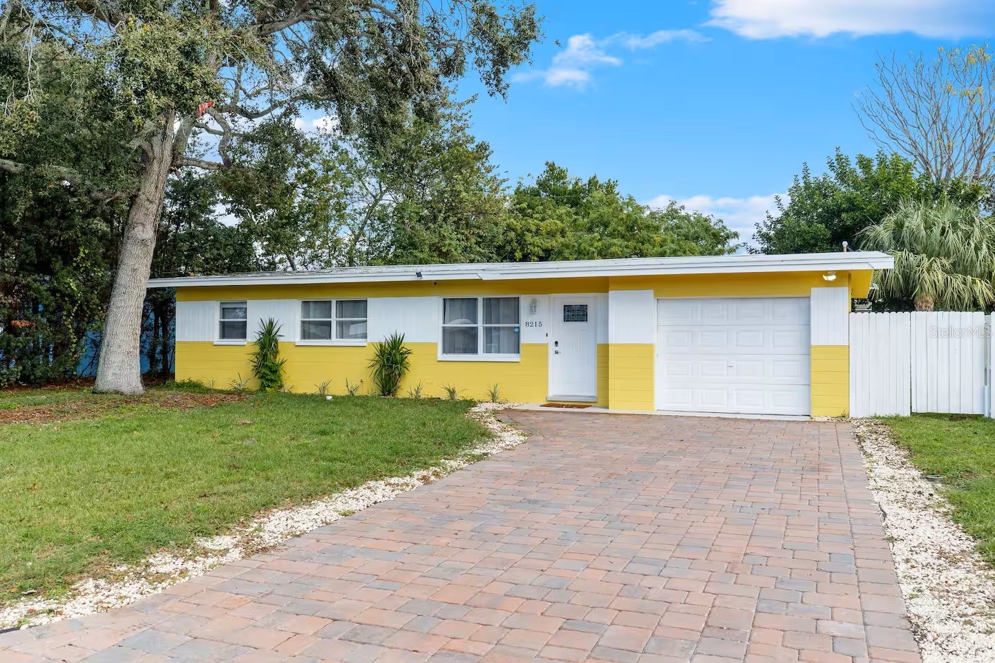 8215 QUAIL ROAD