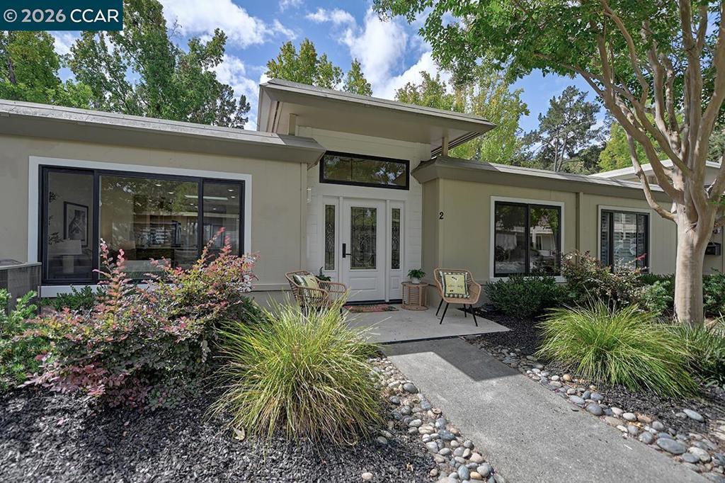 1221 Oakmont Dr 2