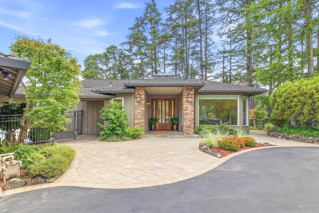 18113 Saratoga Los Gatos Road