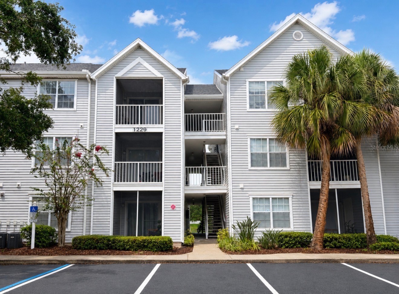 1229 BERMUDA LAKES LANE 206