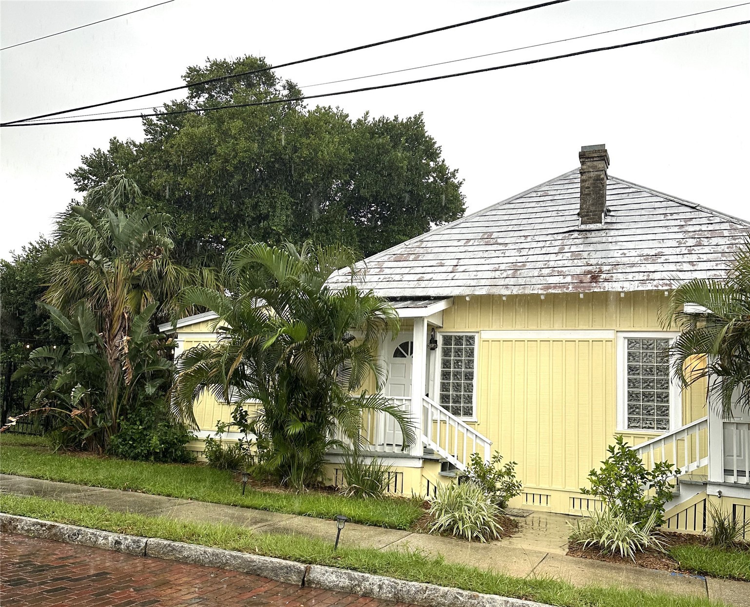 109 HIBISCUS STREET 1
