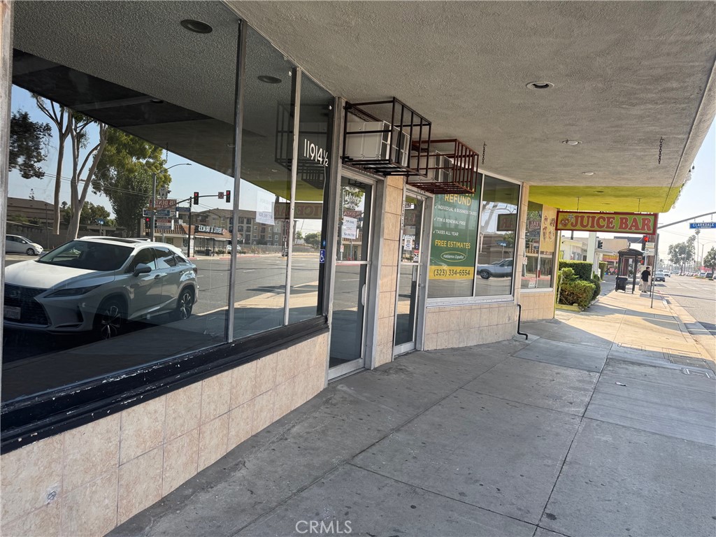 11914 Rosecrans Avenue