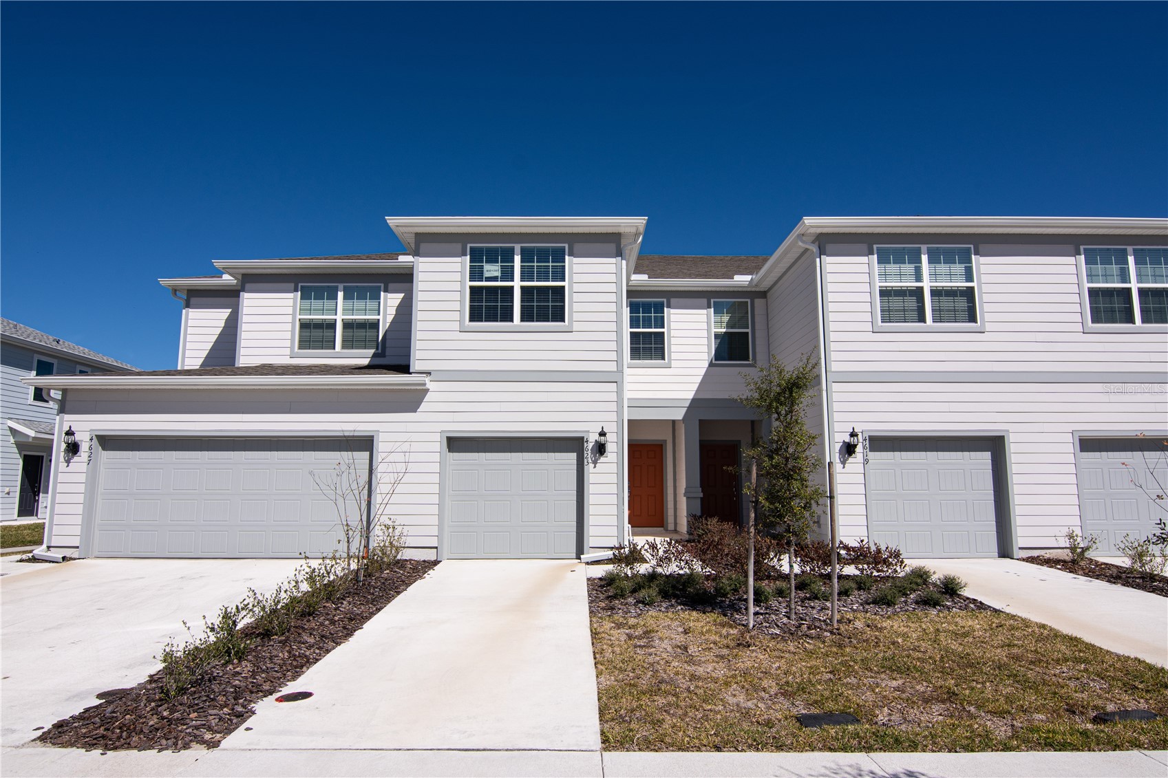 4647 GREEN PALM LANE