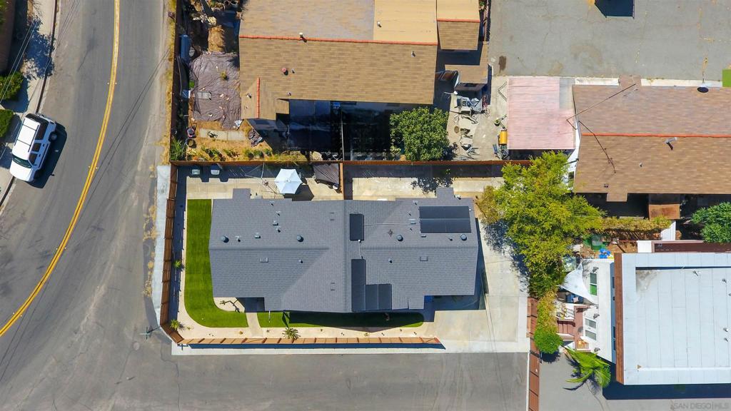 4992 4994 Comanche Drive