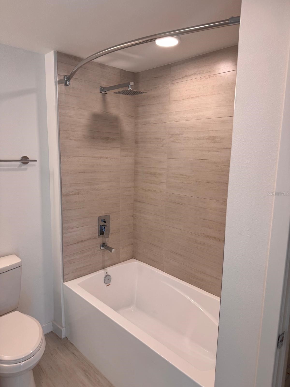 5587 MILLENIA BOULEVARD 202