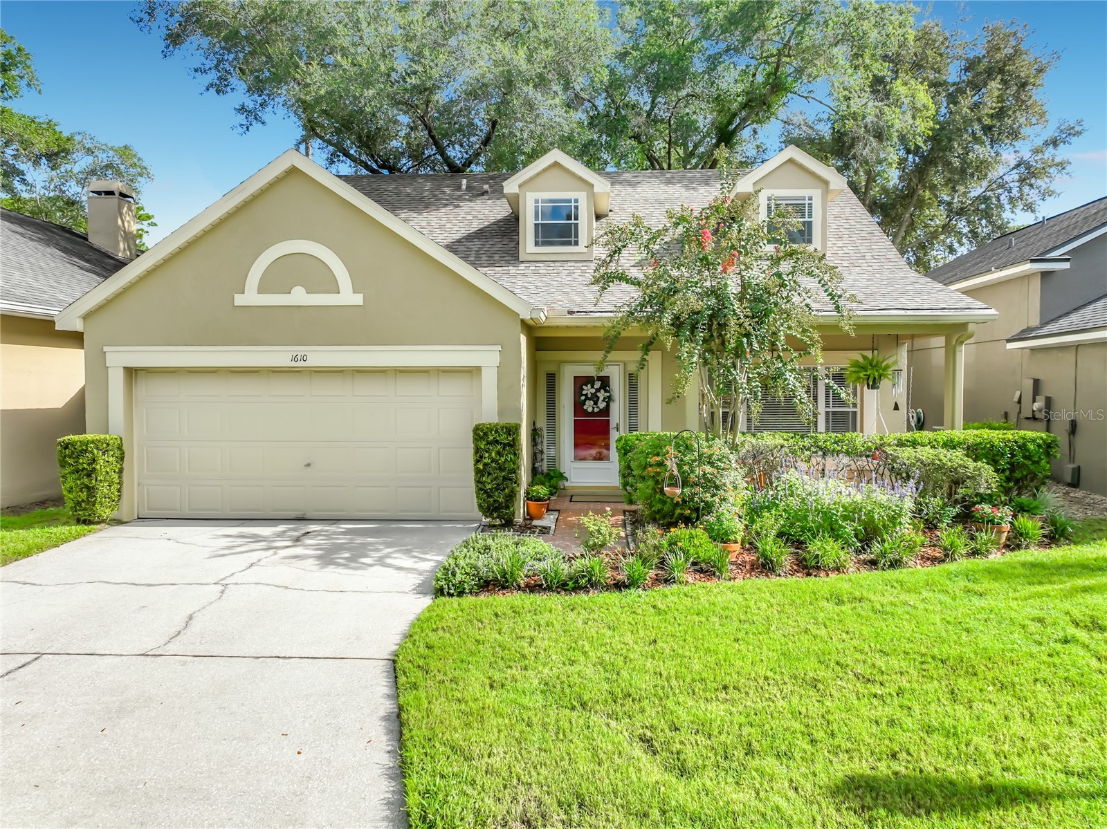 1610 FOX GLEN COURT