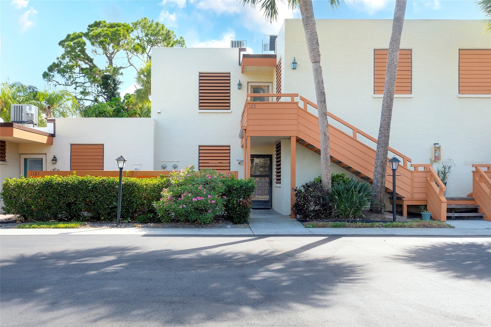 123 WILD PALM DRIVE 123