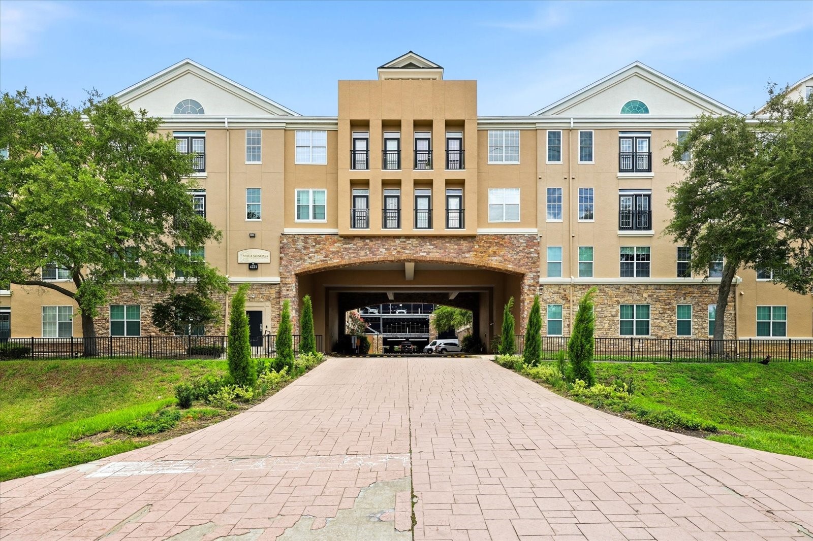 4221 W SPRUCE STREET 1419