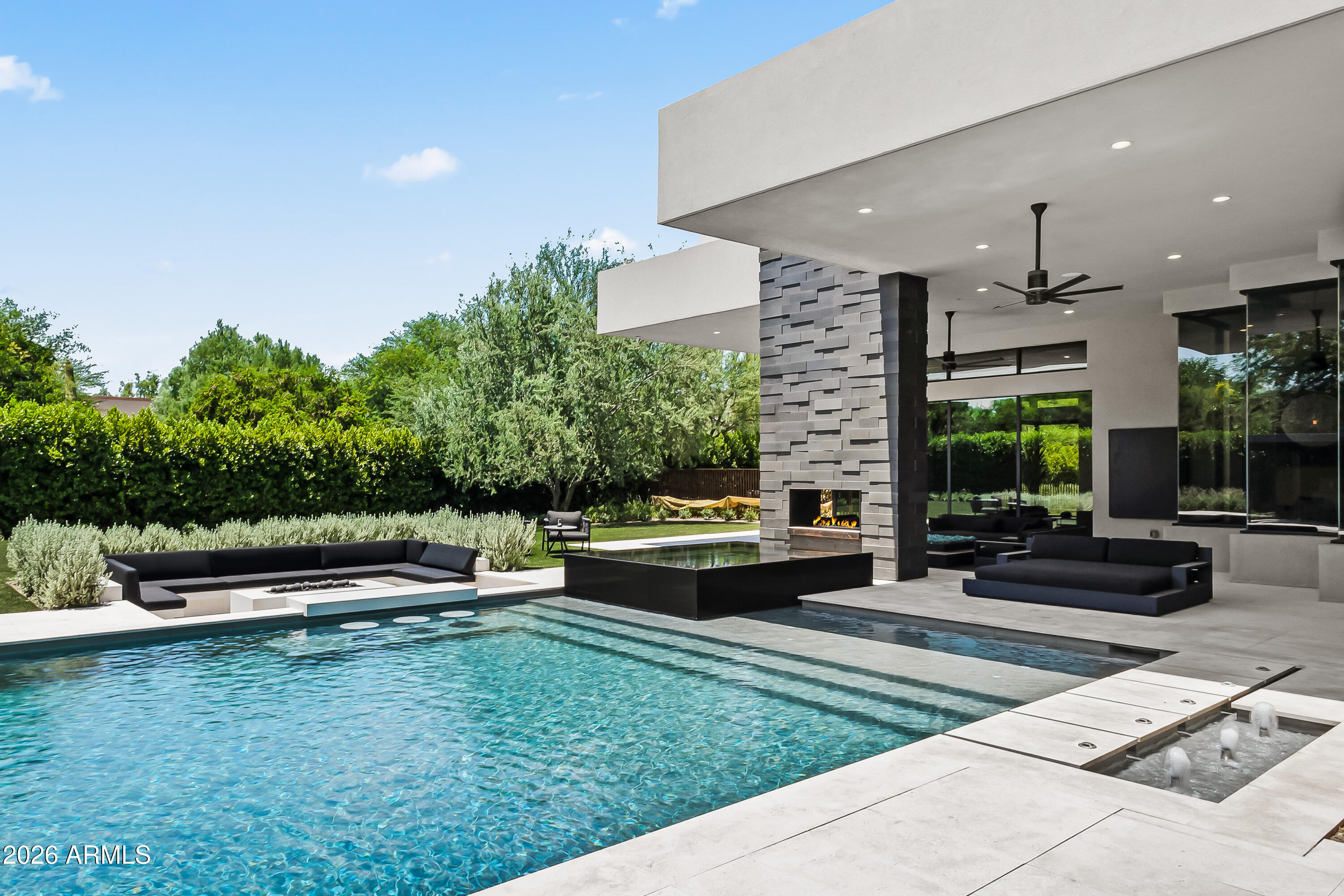 6608 E MALCOMB Drive, Paradise Valley, AZ 85253