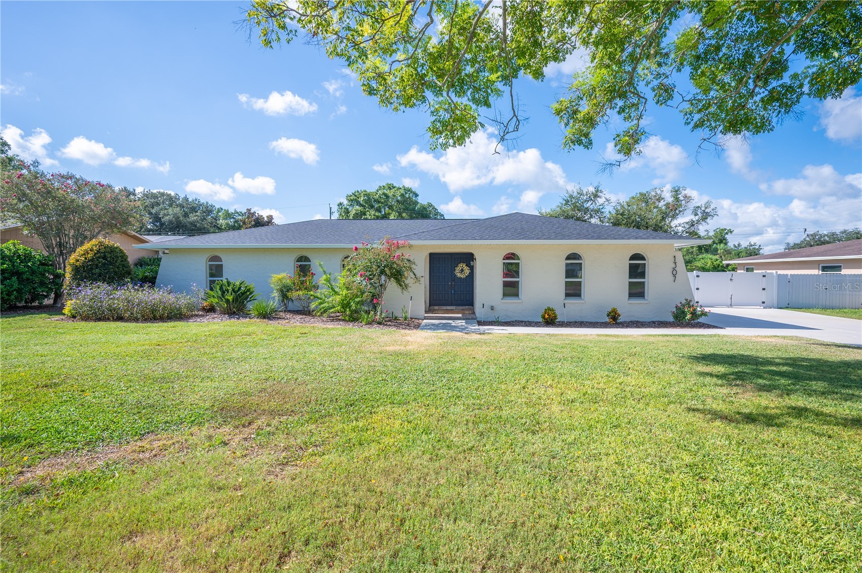 1307 FAIRLEE STREET