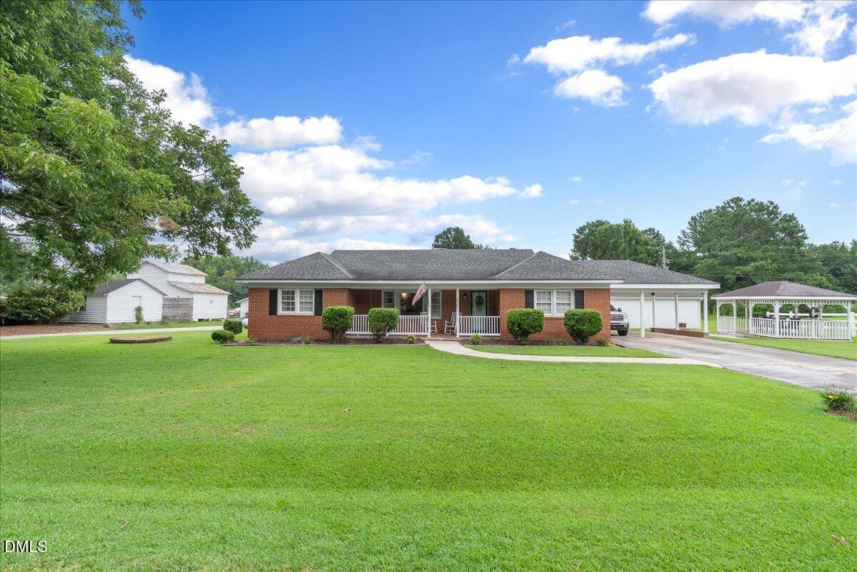 8989 Main Street, Castalia, NC 27816