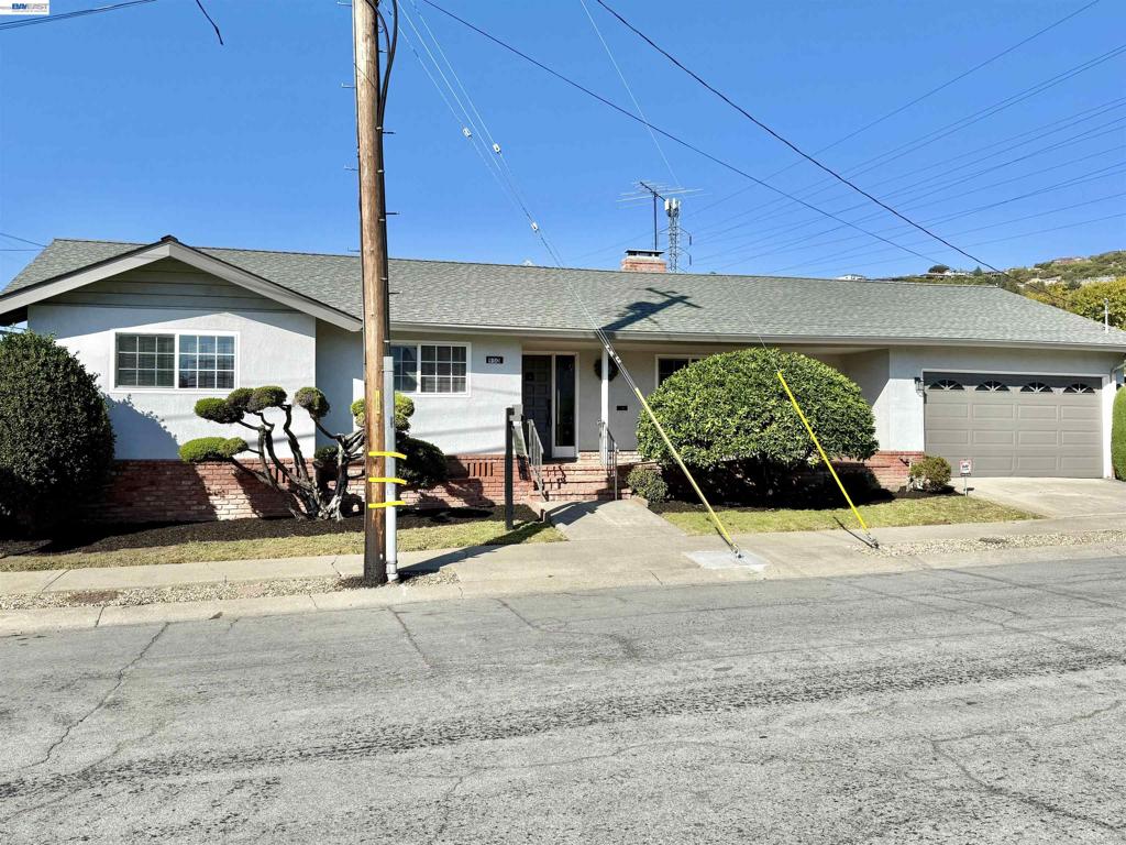 950 Fulton Ave