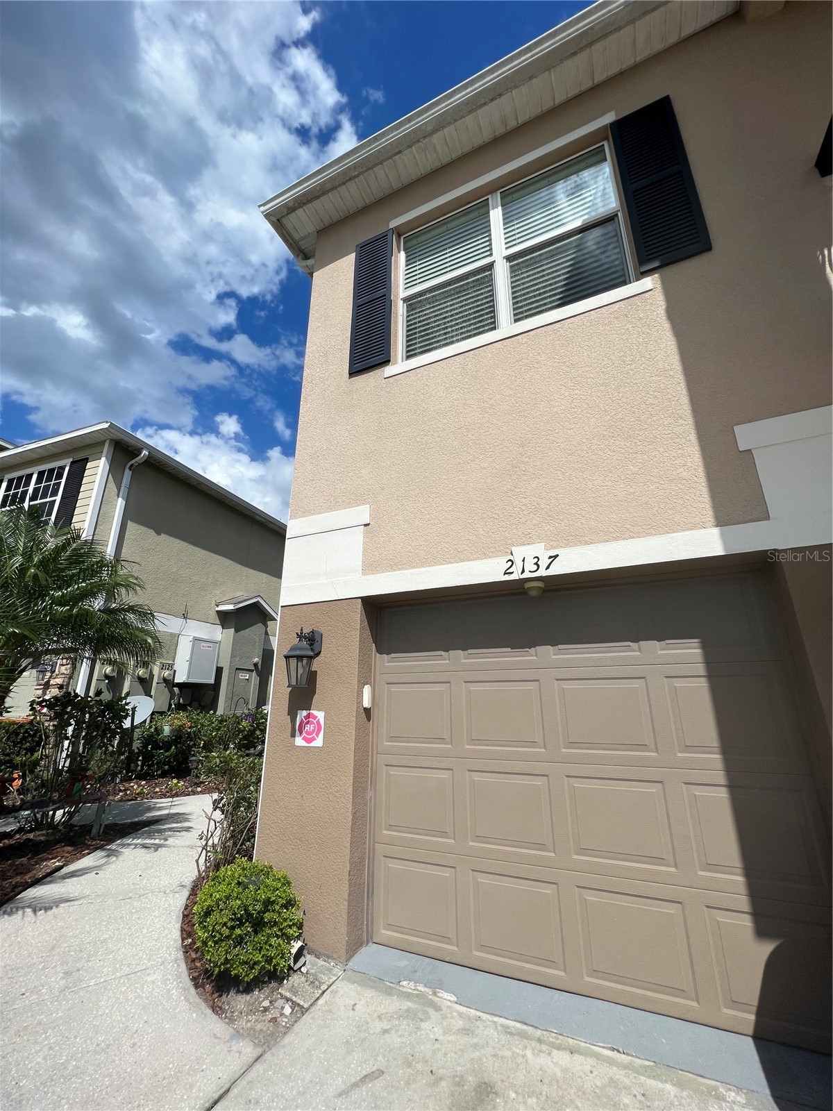 2137 BETSY ROSS LANE 2137