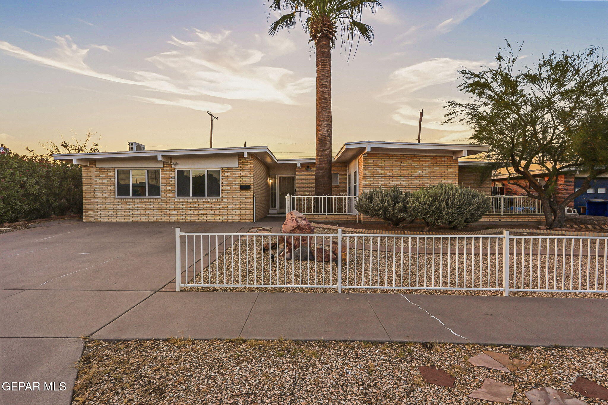 5137 Juliandra Avenue, El Paso, TX 79924