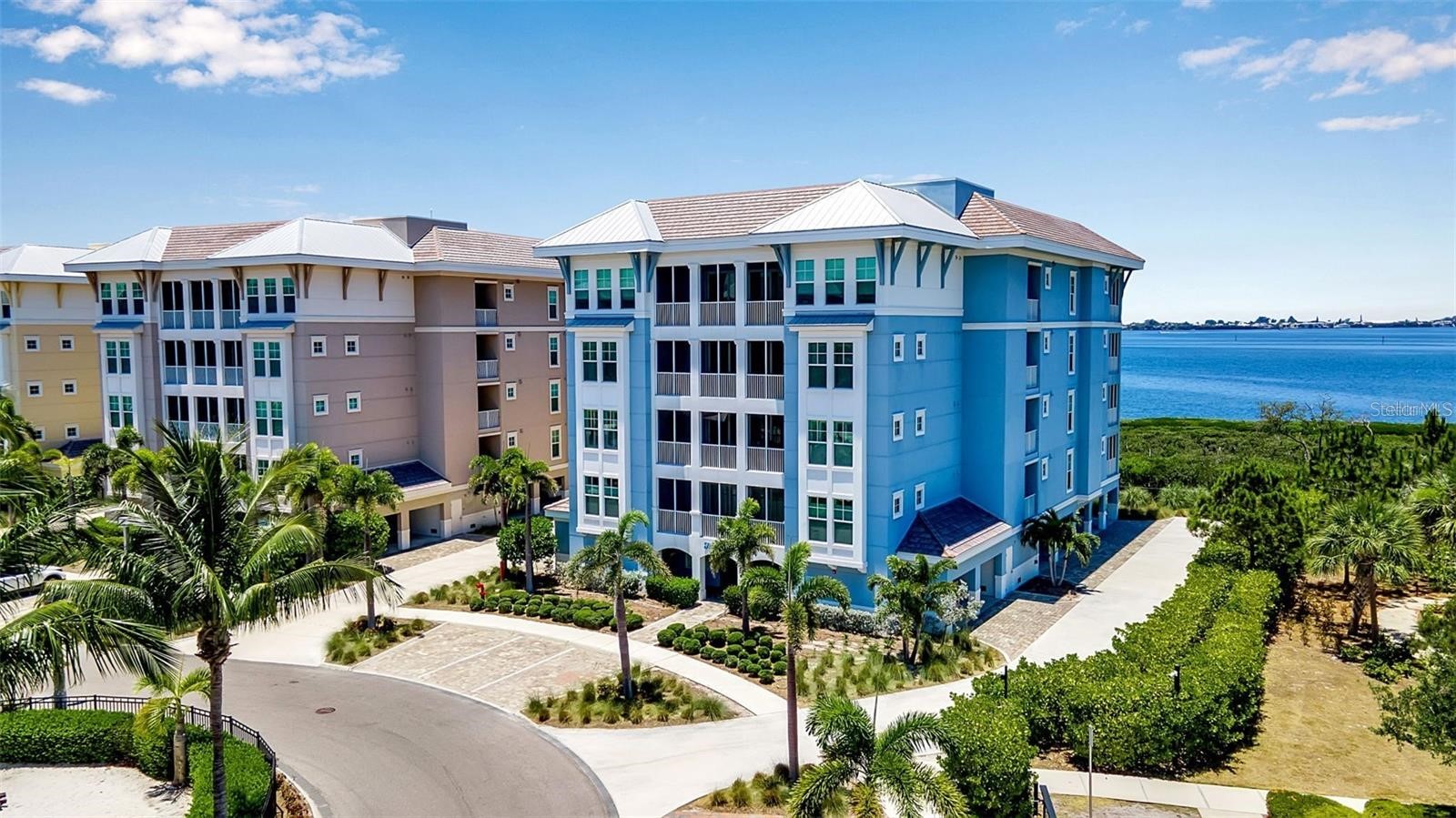 376 ARUBA CIRCLE 301