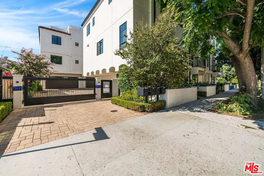 10610 W Kareen Court