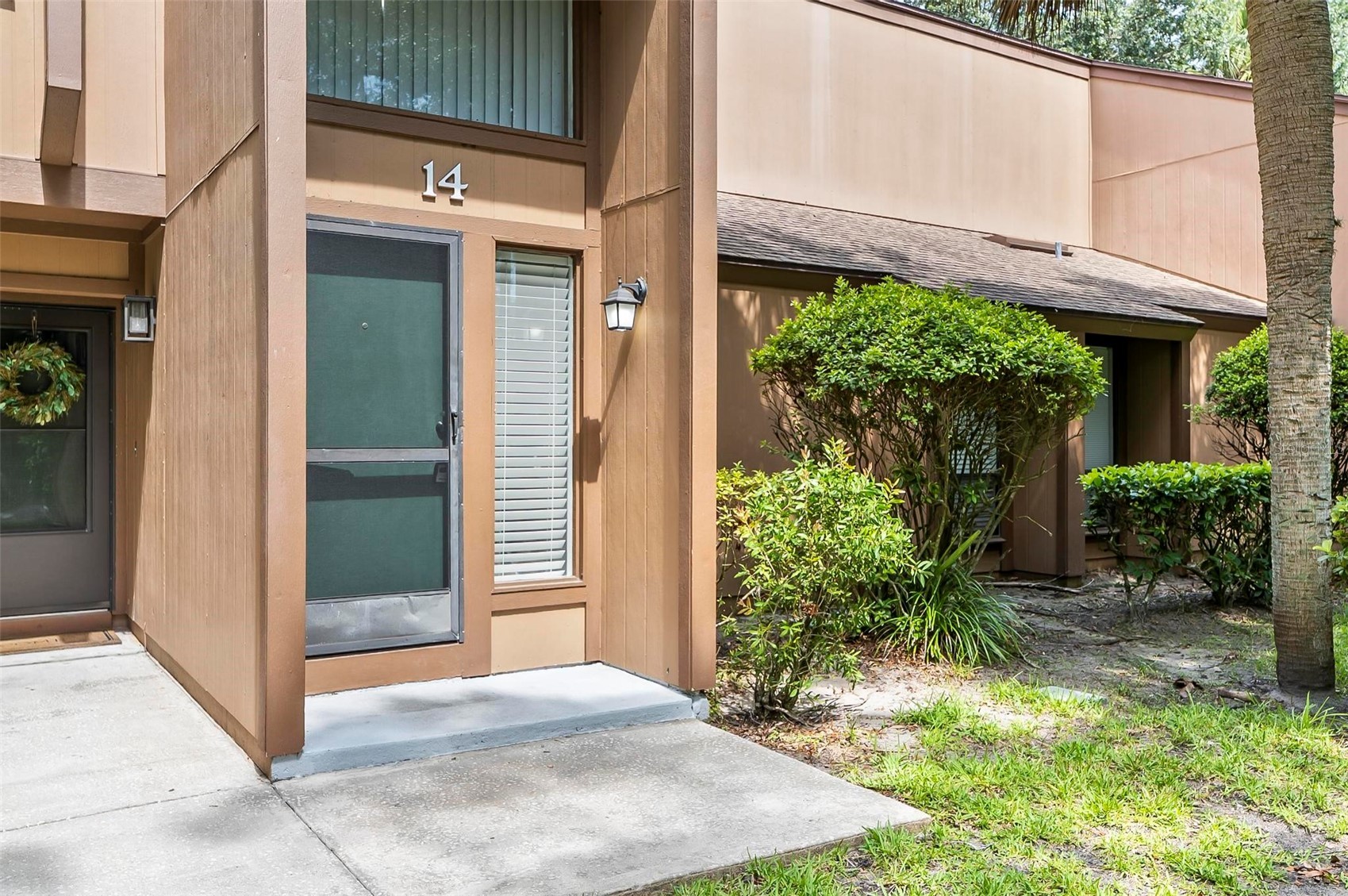 14 OAKMONT COURT 14