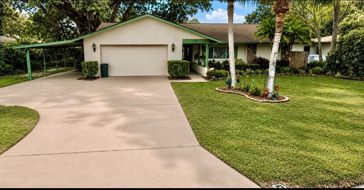 2219 ALICE LANE