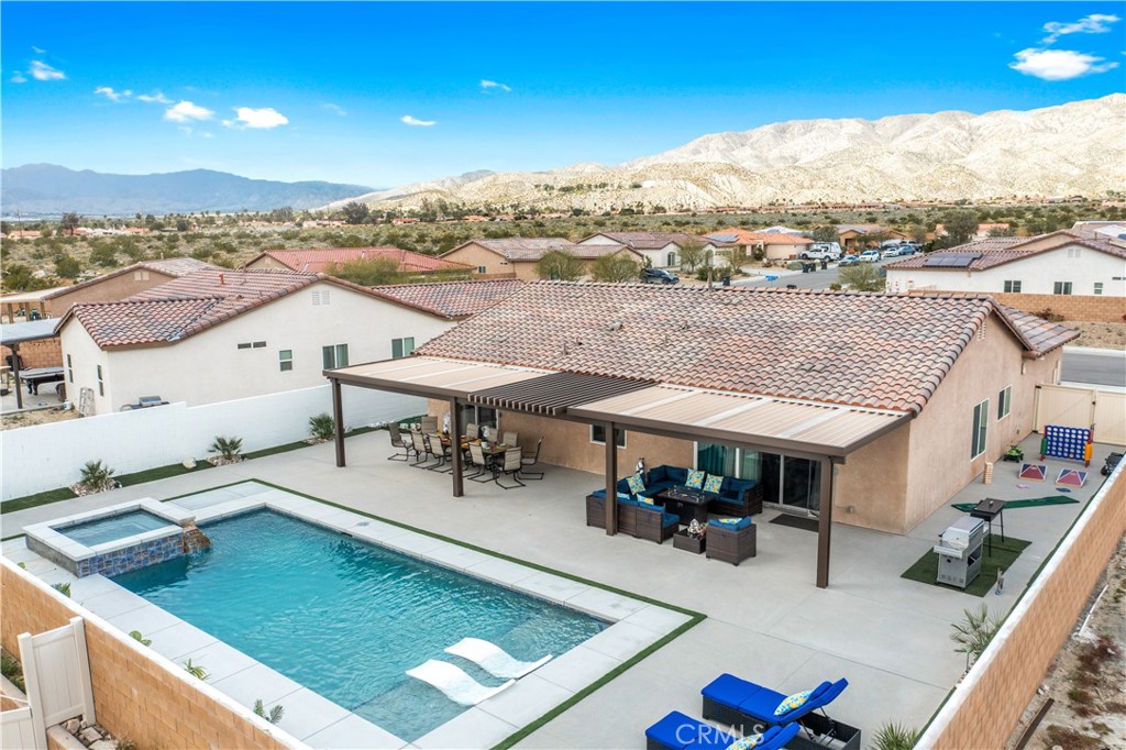 65357 Avenida Dorado