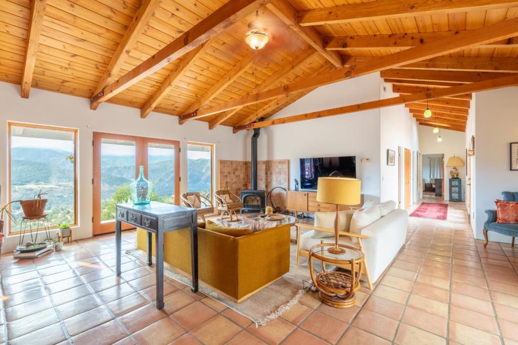 36 Asoleado Road
