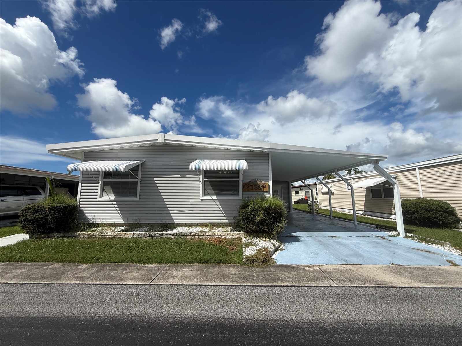 758 ROYAL PALM CIRCLE