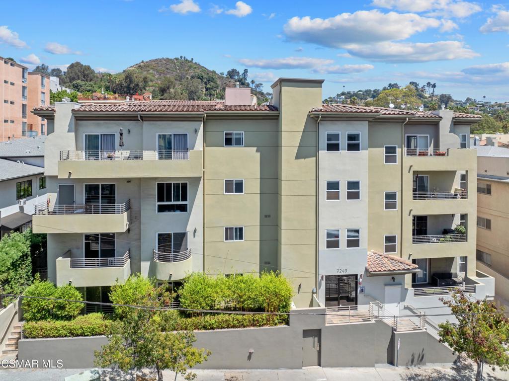 7249 Franklin Avenue 305