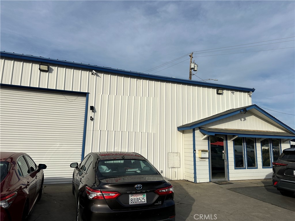 1200 W East