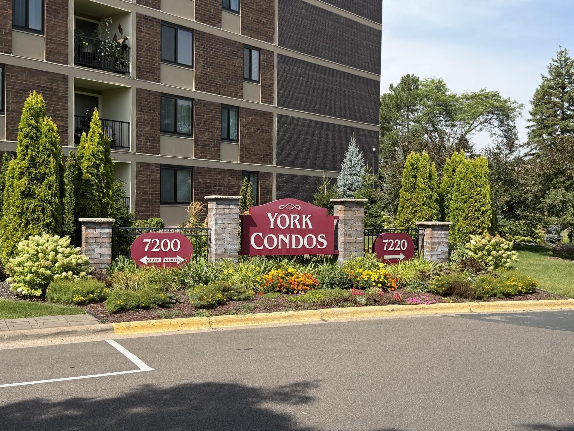 7200 York Avenue S #116, Edina, MN 55435