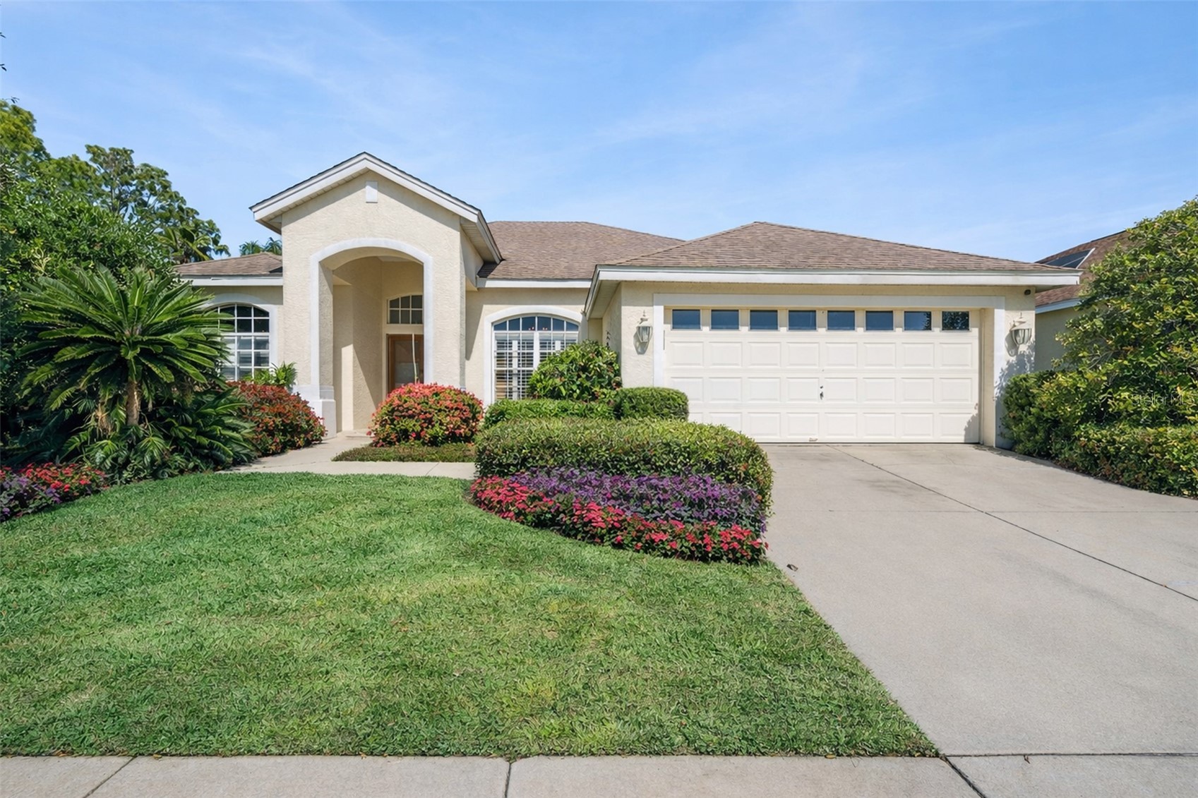 8032 PINE HOLLOW DRIVE