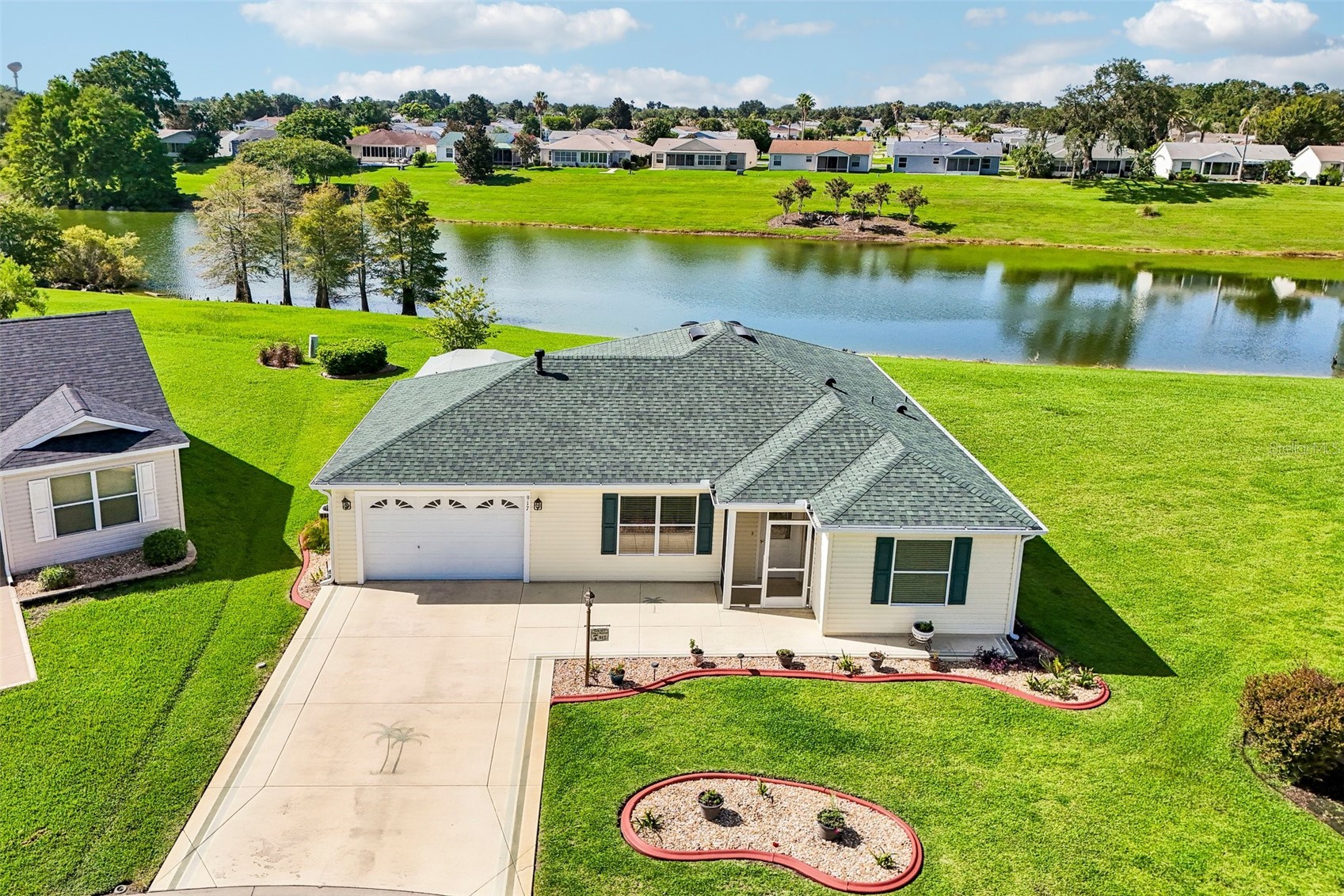 917 EASTMONT COURT