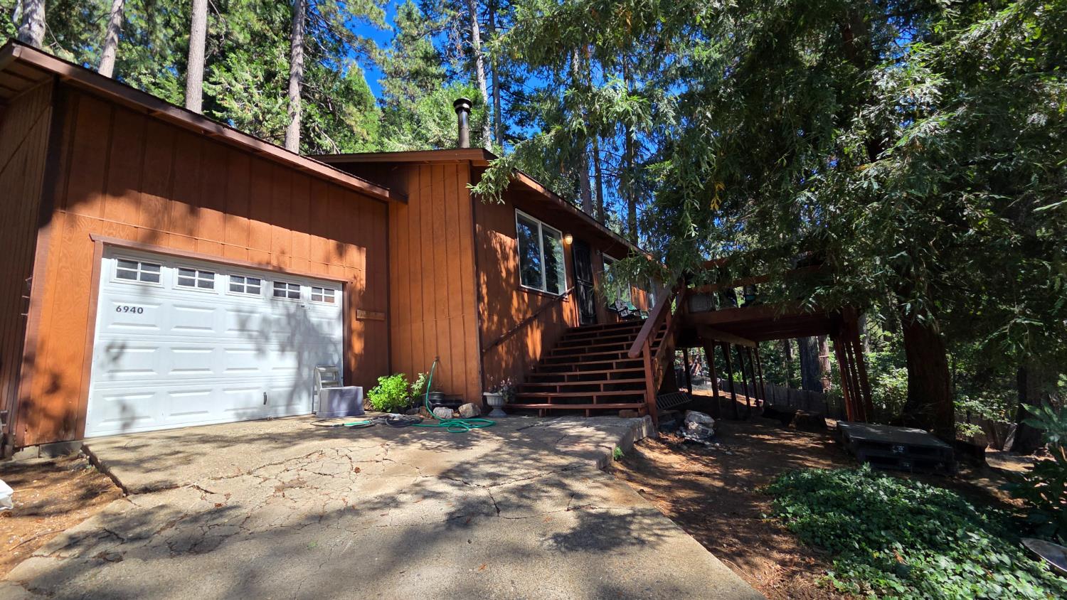 6940 Pony Express, Pollock Pines, CA 95726-9544