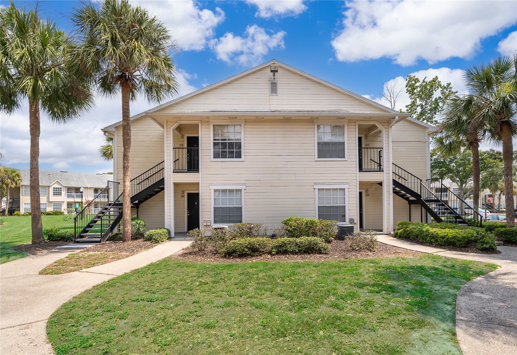 1075 S HIAWASSEE RD 922