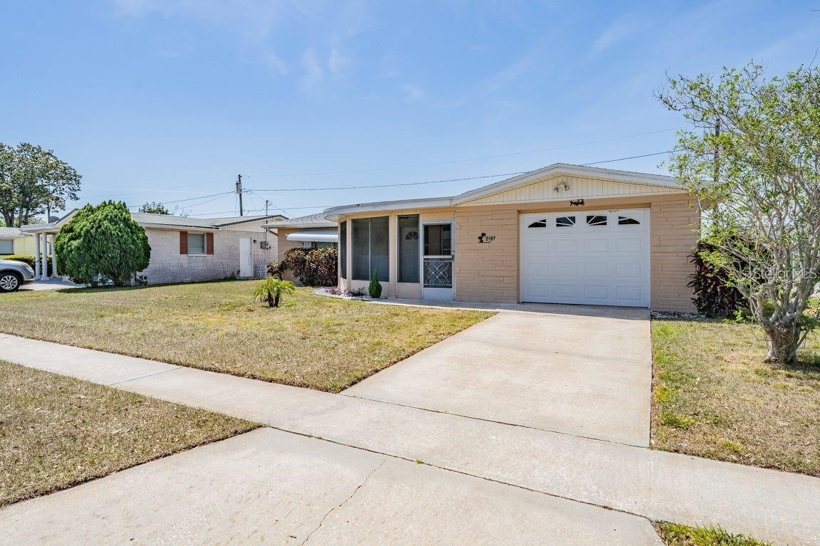 2107 MAUREEN DRIVE